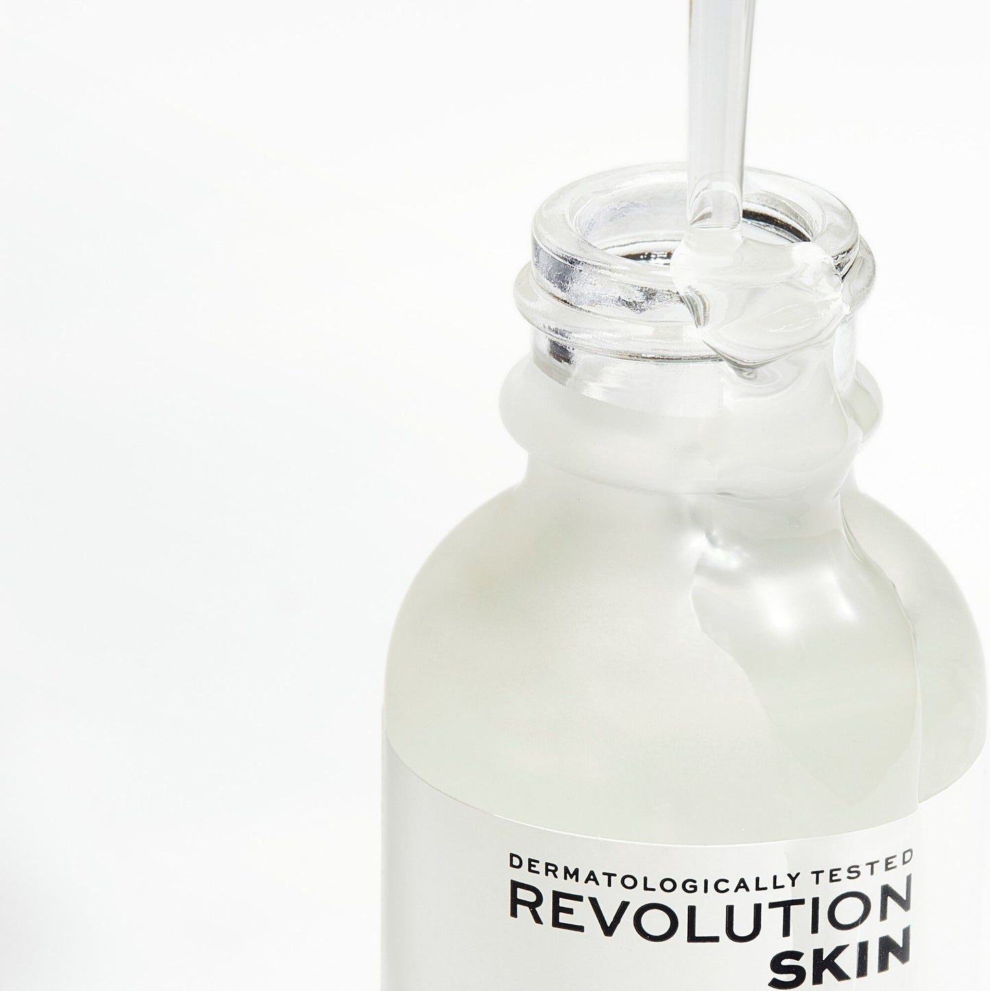 REVOLUTION SKINCARE 2% HYALURONIC ACID PLUMPING & HYDRATING SOLUTION