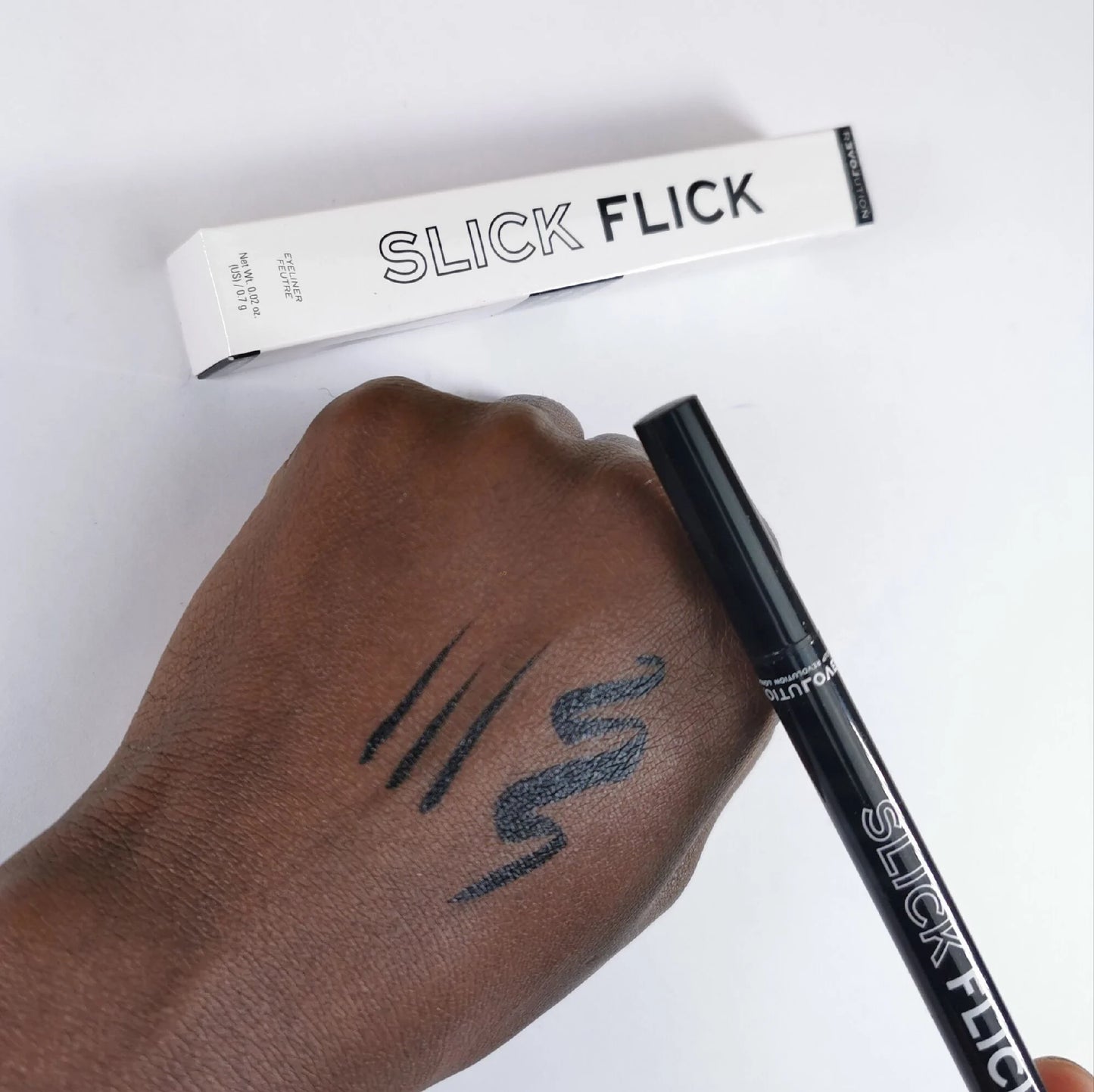 REVOLUTION RELOVE SLICK FLICK EYELINER BLACK